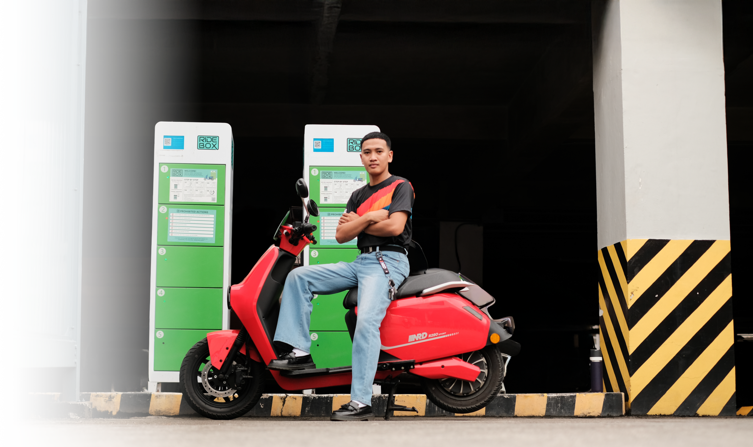 Fleet E-Motorcycle Hero